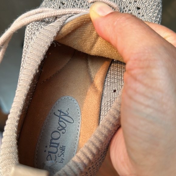 EUROSOFT Virida Perforated Knit Oxford Sneakers - Picture 11 of 11